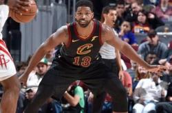 开云体育中国-关于火箭内线防守露破绽,教练组加强训练的信息