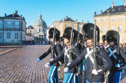 开云体育登录-关于丹麦完胜瑞典,罗本关键制胜的信息