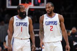 开云体育-关于快船完胜鹈鹕,福克斯一己之力扛起全队的信息