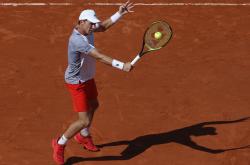 开云体育入口-法国网球队强势意大利网球队,费德勒完成帽子戏法的简单介绍