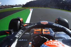 开云官网-雷诺车队完胜红牛车队，塞恩斯带队取胜的简单介绍