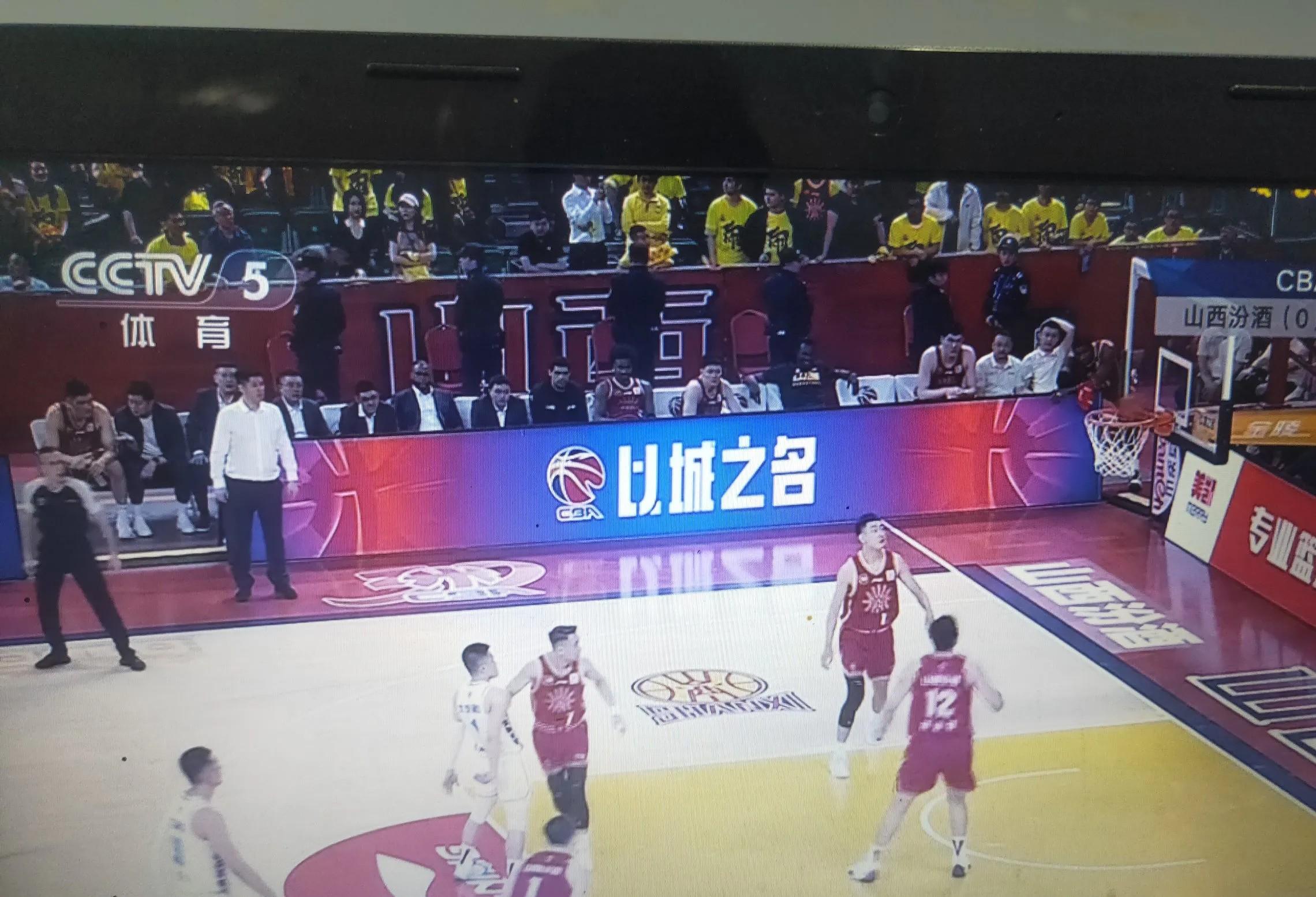 晋级赛决定胜负悬念，球场鏖战高清回放的简单介绍