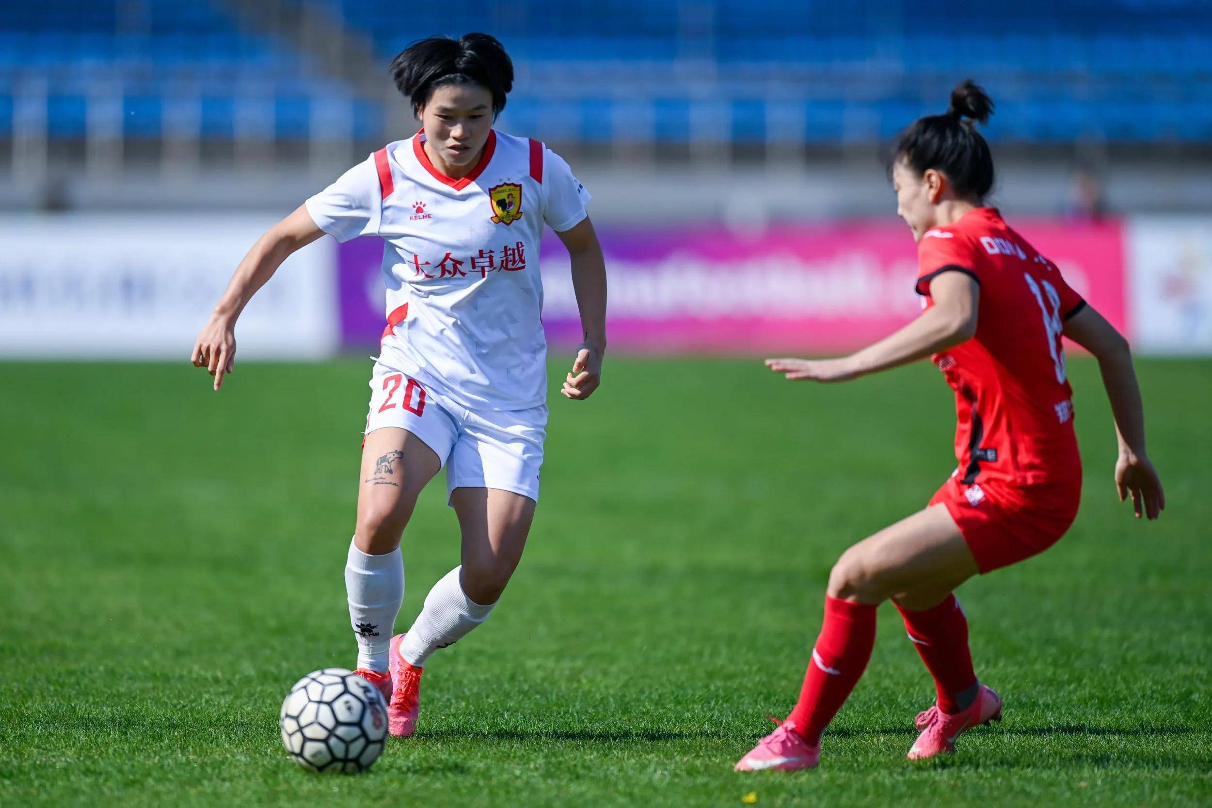 中国女足再度出战，表现出色获胜