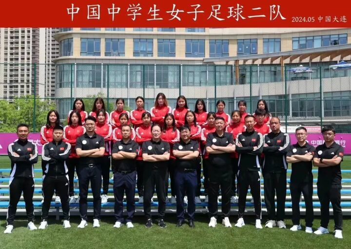 中国女足再度出战，表现出色获胜