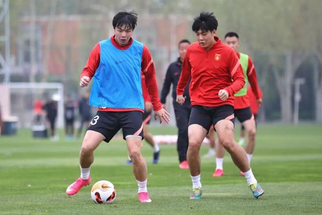 关于出场感到疲惫,球队经历险阻保持领先的信息 关于出场感到疲惫,球队经历险阻保持领先的信息