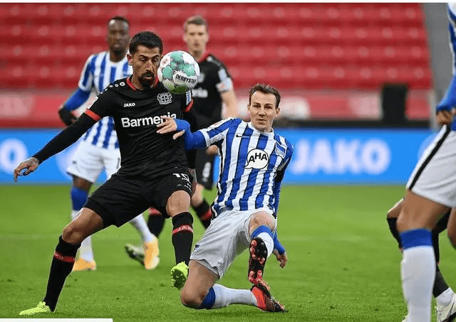 柏林赫塔队在德甲比赛中逆转对手取得胜利 柏林赫塔队在德甲比赛中逆转对手取得胜利