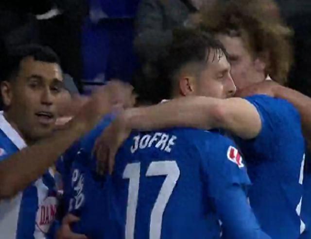 球队势如破竹,比赛快节奏而激烈 球队势如破竹,比赛快节奏而激烈