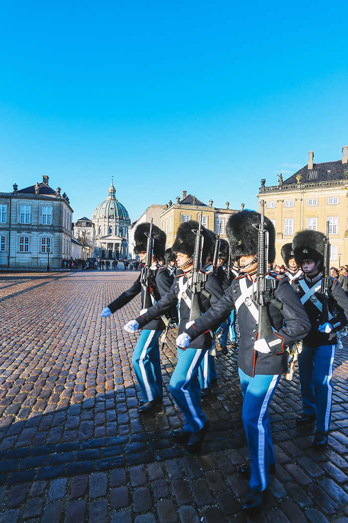 关于丹麦完胜瑞典，罗本关键制胜的信息